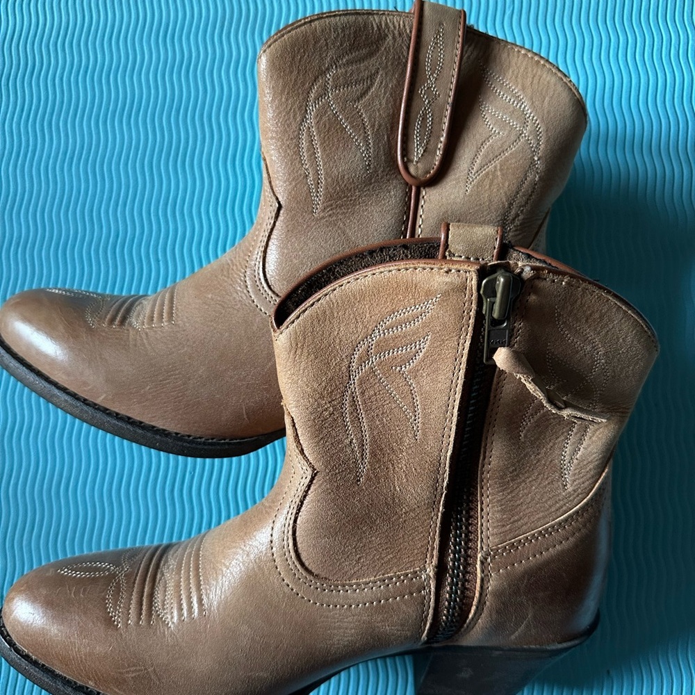 Ariat Brown Western Leather Boots 5.5